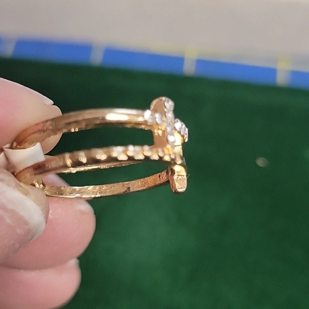 Cross Rhinestone Gold Tone Ring Size 5.5